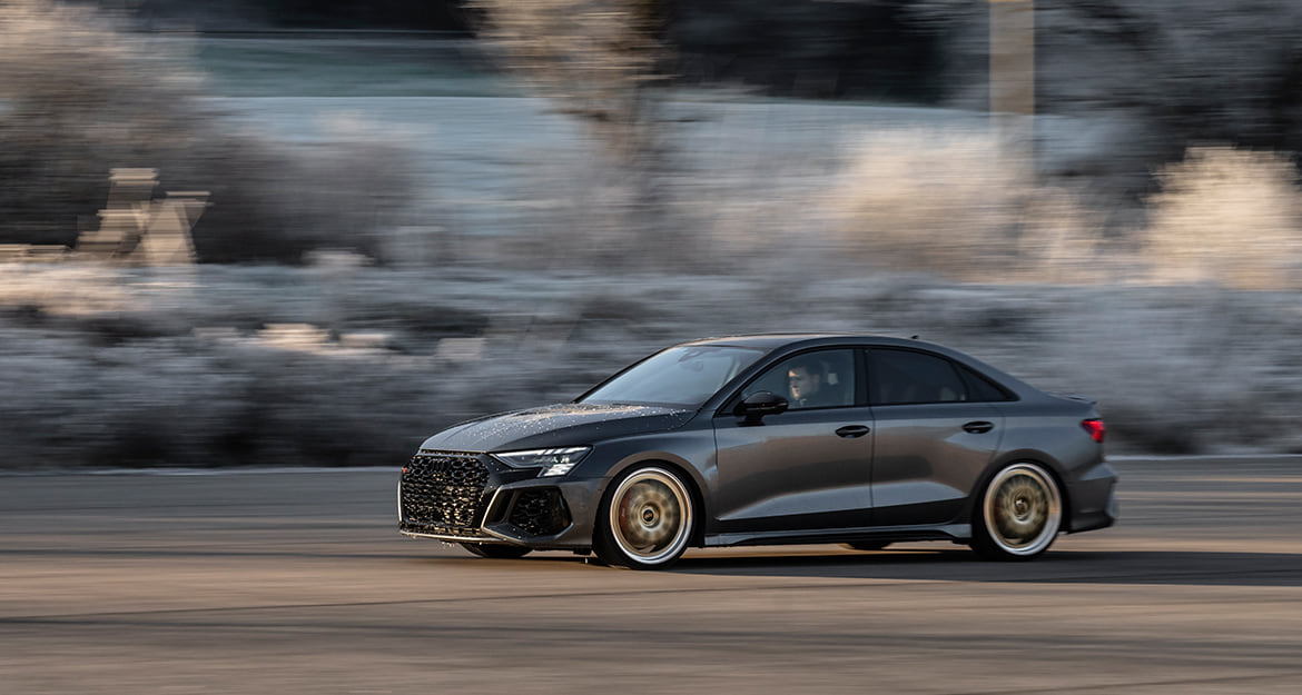 If one of the different damper settings is selected, the KW DDC plug&play coilover suspension adjusts in a blink of an eye to the programmed Audi settings.