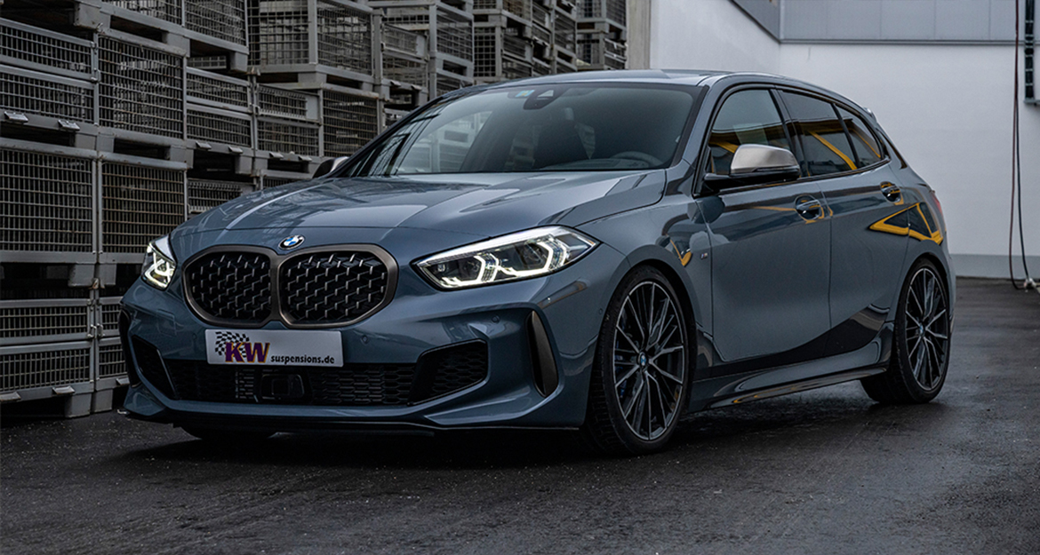 Looks good: A BMW M135i xDrive (F40) lowered with a KW Variant 3