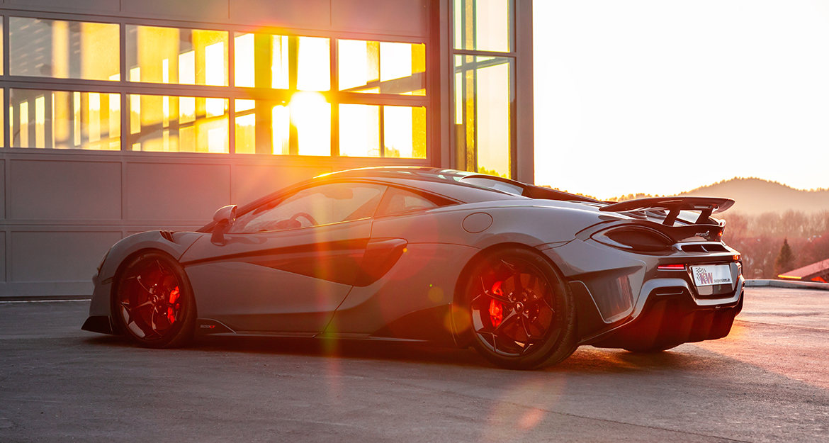 As with other McLaren models for the road, KW automotive now offers a height adjustable spring set for the McLaren 600LT as well.