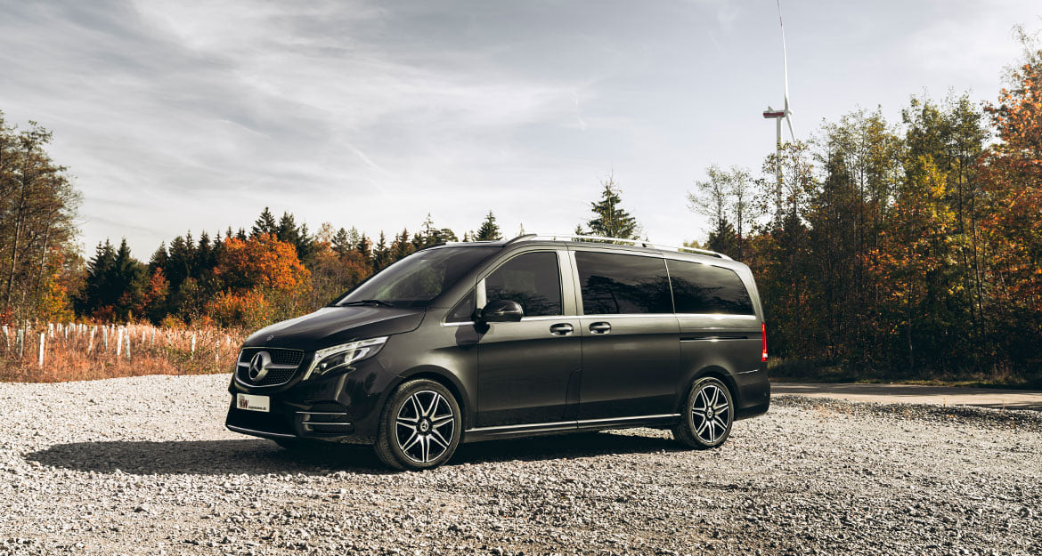 The Mercedes-Benz is available in three different lengths. In addition, the car can be purchased as a diesel or electric car