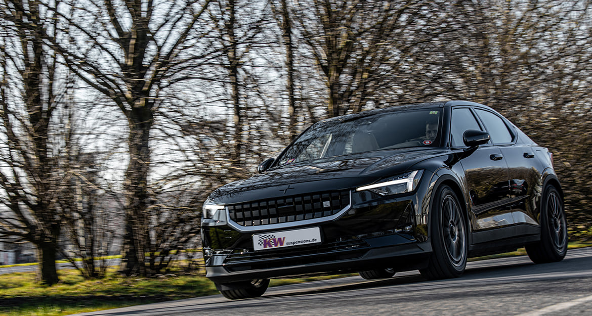 In the Polestar 2, the KW V3 coilover suspension provides more driving dynamics and ride comfort.