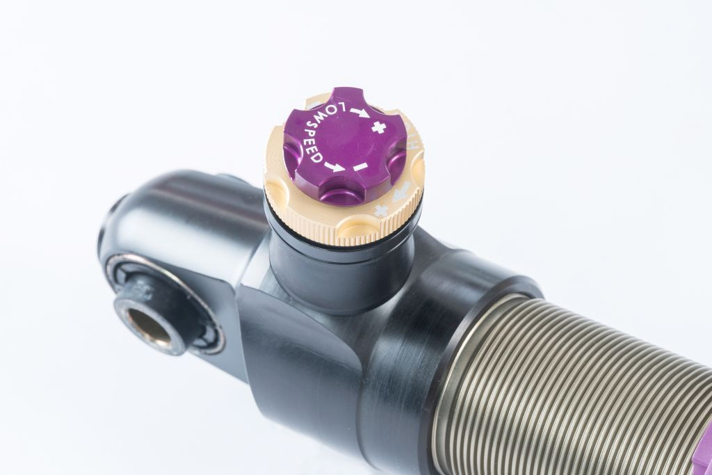 Detailaufnahme der KW-Ventiltechnologie, mit den separat in der Zugstufe sowie der Lowspeed-Druckstufe und Highspeed-Druckstufe bei der Variante 4